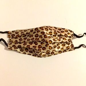 Cheetah print face mask